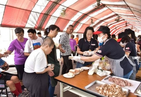 于美人偏遠地區弱勢關懷協會舉辦中秋關懷活動到喜樂育幼院